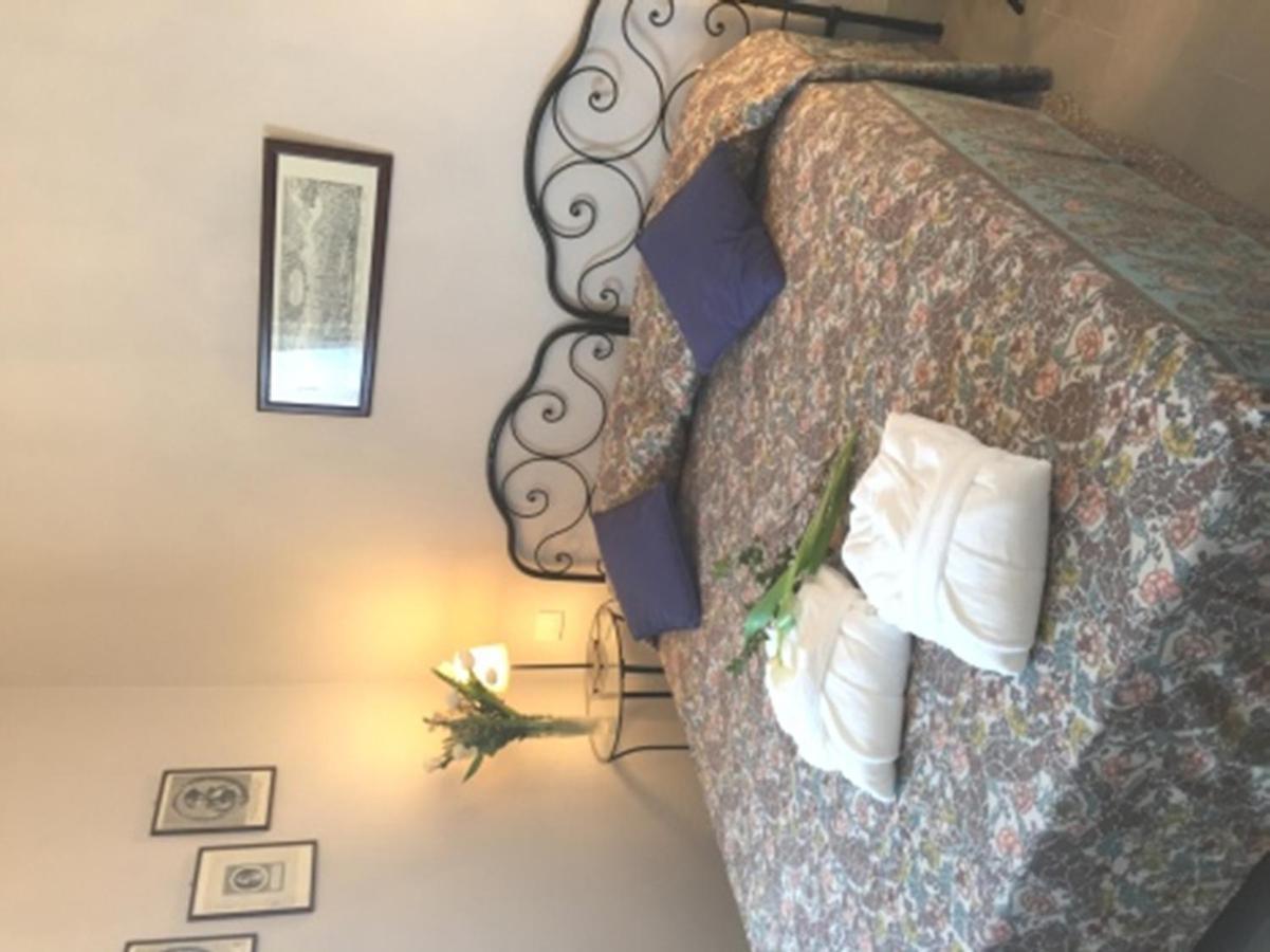 Agriturismo Fiamberta Bed & Breakfast Certosa di Pavia Exterior photo