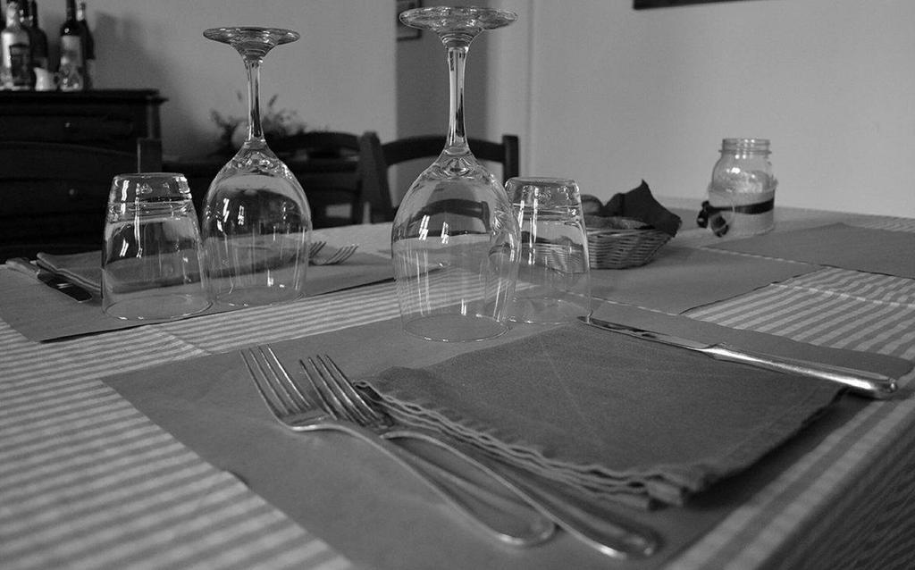 Agriturismo Fiamberta Bed & Breakfast Certosa di Pavia Exterior photo