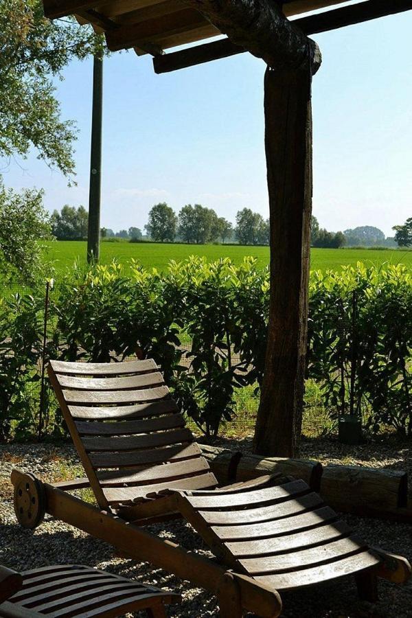 Agriturismo Fiamberta Bed & Breakfast Certosa di Pavia Exterior photo